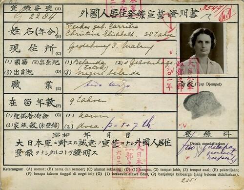 Identiteitsbewijs Christina Elisabeth Feekes-Carrière. Collectie Museon